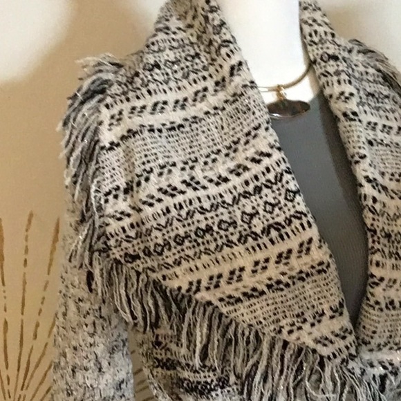 Lucky Brand Chic Boho Belted Trench Style Sweater with Fringe Trim - Picture 3 of 10